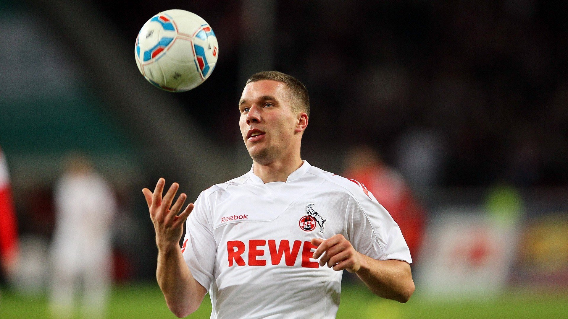 欧冠决赛之夜，阿拉巴全程高能输出，他是皇马防线的隐形大脑